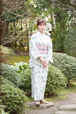 今年の夏は「おうち浴衣」で涼しく華やかに。神田沙也加、小嶋真子が手掛ける浴衣も登場