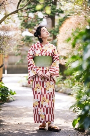 今年の夏は「おうち浴衣」で涼しく華やかに。神田沙也加、小嶋真子が手掛ける浴衣も登場