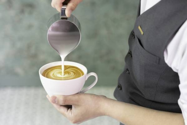 表参道で20年以上愛され続けているカフェが一新! アニヴェルセルカフェ 表参道リニューアルオープン