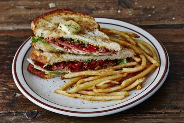 ジンギスカンバーガーも! 北海道初出店のJ.S. BURGERS CAFEが6月18日札幌にオープン