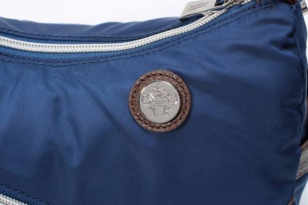 イタリア・リモンタ社のナイロンを本体生地に採用。オロビアンコの最新コレクション「NUOVO」