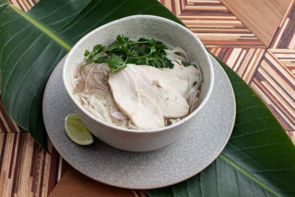 新感覚の点心をプラスしたHUGEのモダンアジアンがニュウマン横浜にオープン