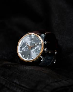 魔進戦隊キラメイジャーにファーブル・ルーバの腕時計「スカイチーフクロノグラフ」が登場