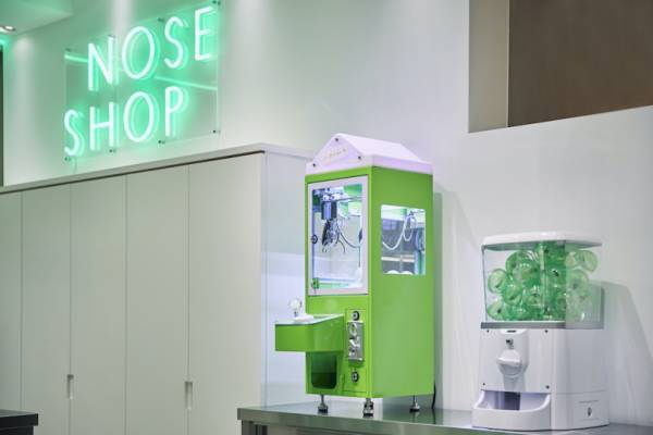 NOSE SHOPがニュウマン横浜にオープン! 初登場のクレーンゲーム「香水キャッチャー」も必見