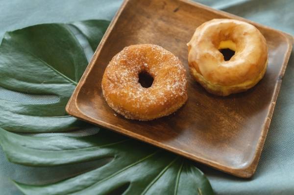 ドーナツで海外旅行気分! コエ ドーナツがハワイアンテイストの焼菓子専門店 ナカムラジェネラルストアとコラボ