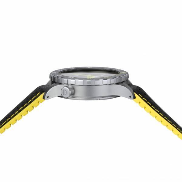 ドイツ時計メーカーDAMASKO(ダマスコ）が高耐磁ダイバーウォッチ「ダイバー300M」のブラックイエローモデルを販売