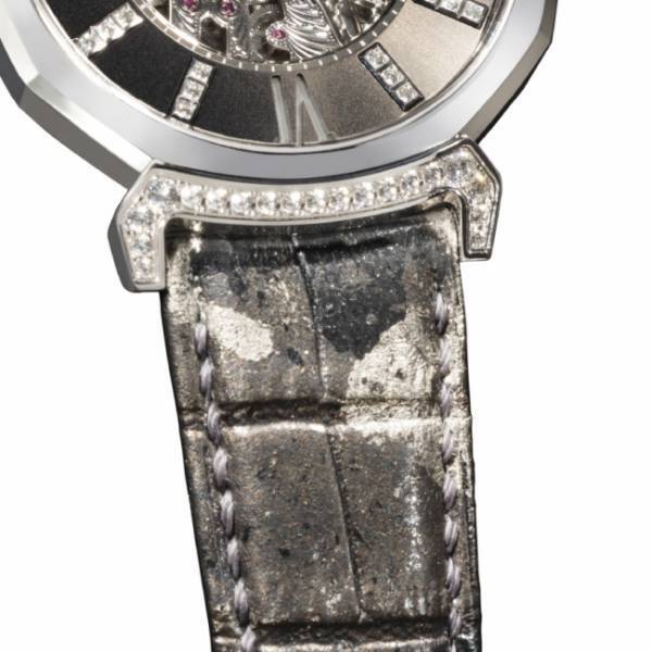 セイコークレドールの人気シリーズ「リネアルクス」より、高度な彫金技術で表現した限定モデルを発売