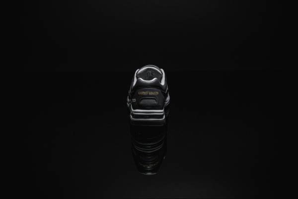 ニューバランス アジア製「1700」が10年ぶりに復刻 7月10日に日本限定発売