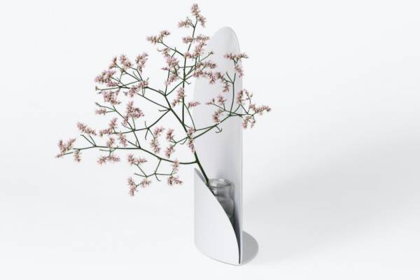 花をキャンバスに生けるように飾る花瓶「Picture」 OGUCHI / DESIGNのライフスタイルプロダクト【EDITOR'S PICK】