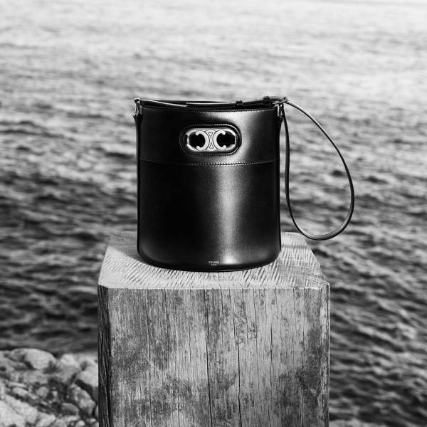 セリーヌ、エディ・スリマンが撮り下ろした2020年ウィンターヴィジュアル