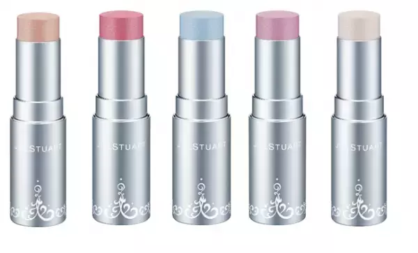 ジルスチュアート ビューティから、月明りに照らされたような透け感美肌を叶える新ハイライター登場