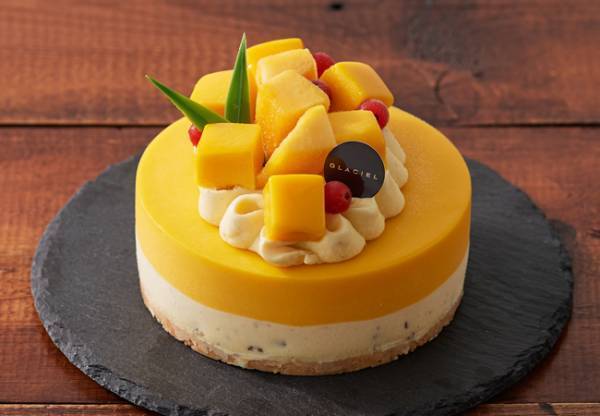 ルタオプロデュースのアイス専門店から、パフェのようなカップアイスや、夏限定のアントルメグラッセが登場