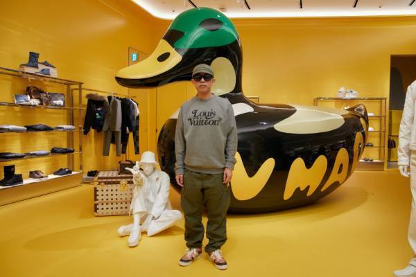 岩田剛典とNIGO®がオープンに先駆け「ルイ・ヴィトン 渋谷メンズ店」に来店! 本人コメントも