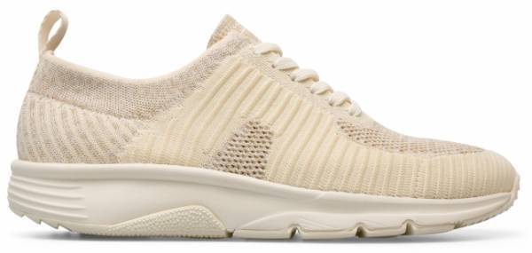 カンペールが提案する新コンセプト「サステナブルサマー」のサンダルがラインアップ