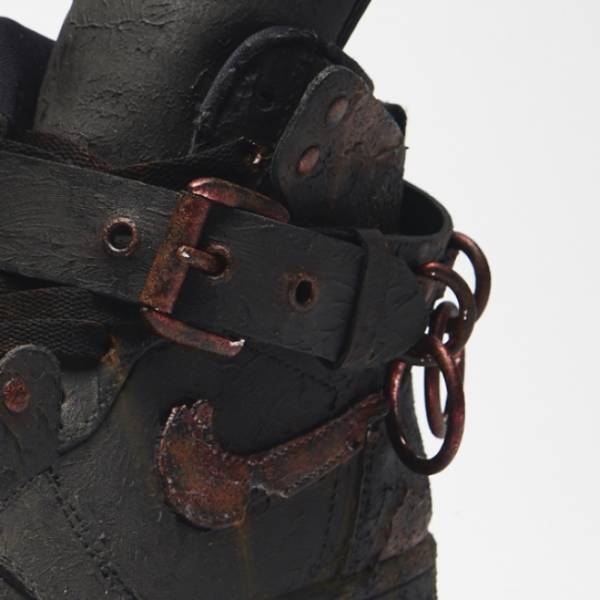 スチュリートからNIKE x COMME des GARCONSのAJ1に精巧な錆ペイントを施した新モデルが発売