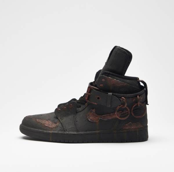 スチュリートからNIKE x COMME des GARCONSのAJ1に精巧な錆ペイントを施した新モデルが発売