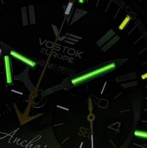 ガシガシとワイルドに使える堅牢腕時計「VOSTOK EUROPE」からステンレススチールを使った新型が登場