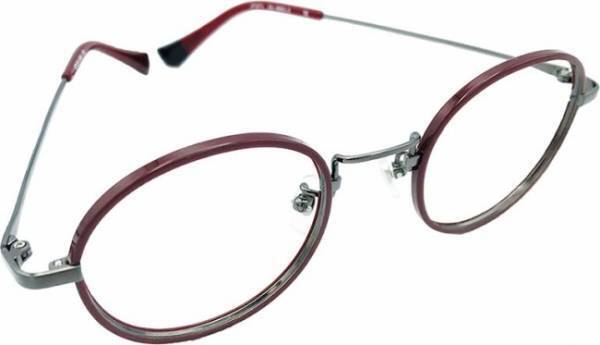 Y’sの初となるアイウェアコレクションを発売。ワイズらしい要素を取り入れたジェンダーレスなコレクション