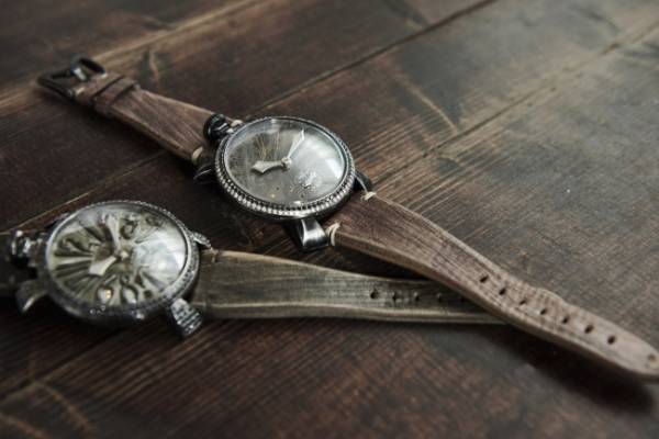 GaGa MILANO x プリンチペ プリヴェの公式カスタマイズ時計はビンテージ加工とダイヤモンドを組み合わせた一点物