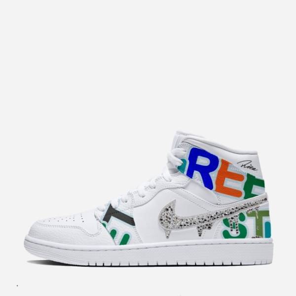 マルチカラーを主体としたカスタムモデル「AJ1 MID SCRAMBLE」にクリスタルをあしらった新モデルが登場