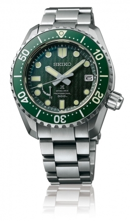 セイコー プロスペックスから南極の「スカルブスネス」に着想を得たグリーンが印象的な数量限定モデルを発売