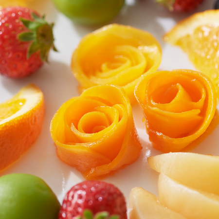 小樽洋菓子舗ルタオから、鮮やかで華やかな5号サイズのフルーツタルトがオンラインショップに登場