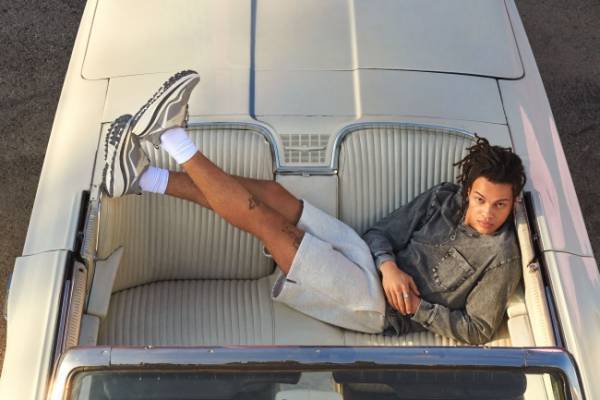 UGGから夏の新作スニーカーが登場。足長効果もあるスタイリッシュなルック