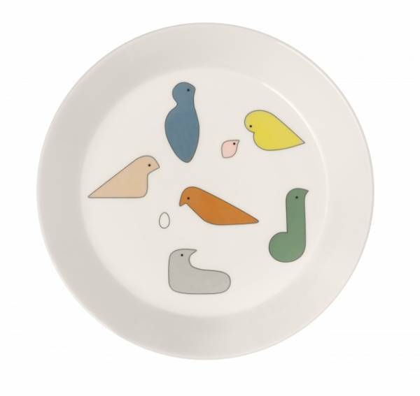 皆川明氏の手描きの鳥のデザイン。Iittala x mina perhonen、日常生活に軽やかさと幸福をもたらす小さな日常アイテムのコレクション