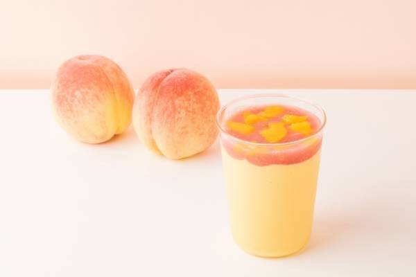 HUGO & VICTORが旬の桃を使った「ペッシュ フェア」をスタート! みずみずしい桃のケーキやパフェが登場