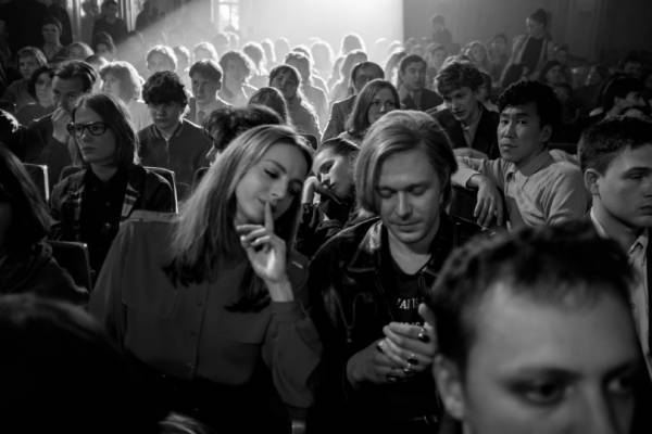 ロックの名曲が彩る青春バイオグラフィ映画「LETO」7月24日より全国公開、ティザー映像も必見!