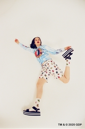 X-girlと伝説的バンド「GRATEFUL DEAD」がコラボ! ダンシング・ベアを使用したアイテムなどが登場