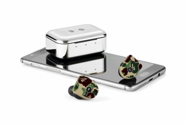 プレミアムオーディオブランドMaster & DynamicとコラボしたA BATHING APE®のイヤホンとヘッドホンが登場