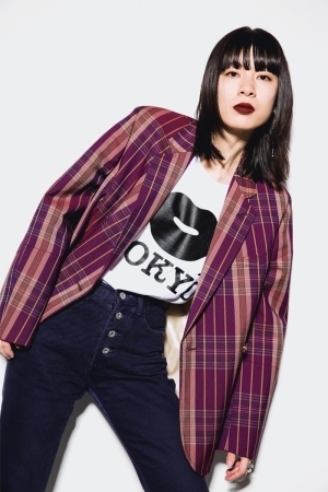 エレッセがアーティストとんだ林蘭とコラボしたコレクション「ellesse×TONDABAYASHI RAN」を発売