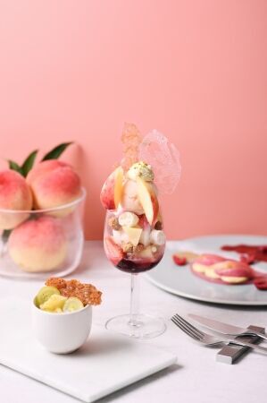 完全予約制フルーツのフルコース専門店「フルーツサロン」にとろける桃の贅沢フルコースが期間限定で登場