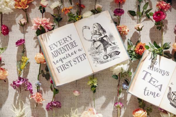 【レポート】美味しくって可愛い、花とお茶のスイーツブッフェ。アリスのフラワーティーパーティーって?