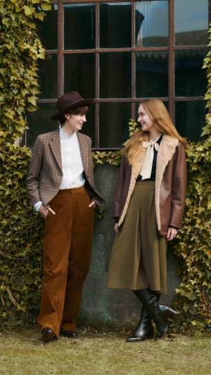 ユニクロ×イネス・ド・ラ・フレサンジュ2020年秋冬新作は、70'sファッションアイコンへのオマージュ