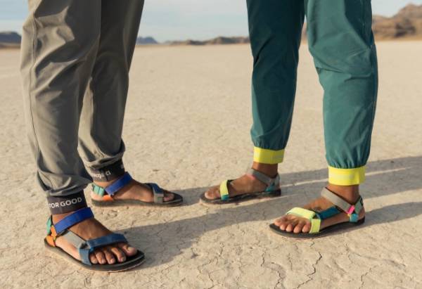 Tevaとアメリカの次世代アウトドアブランドCotopaxiがコラボ! 残材とリサイクル素材を使用したサステナブルなサンダルを発売