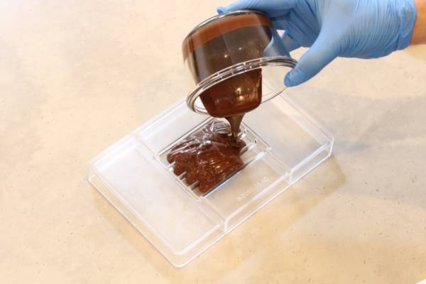 キットカットを手作りできる初の体験型ショップ。「キットカット ショコラトリー ミヤシタパーク渋谷店」8月4日オープン