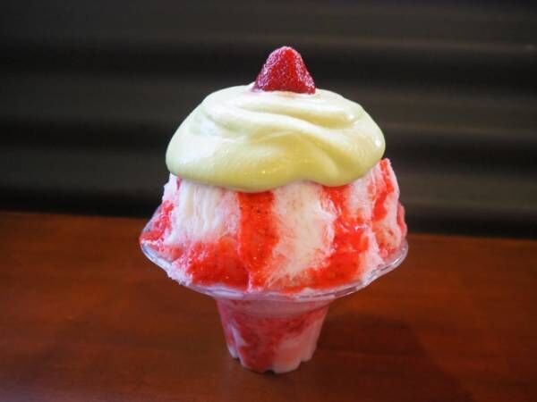 パーラービネフル／苺とピスタチオエスプーマかき氷 1,301円