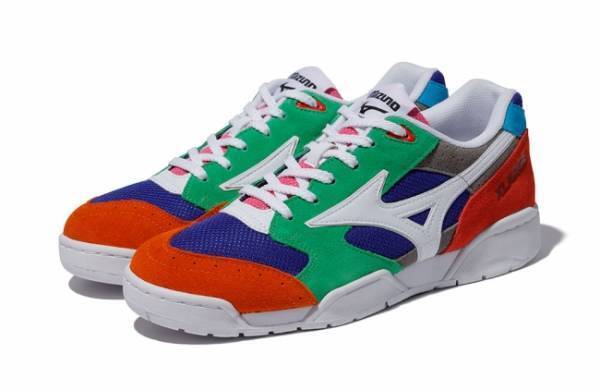 90sバレーボールシューズ「COURT SELECT」を現代ストリートに昇華! XLARGEとMIZUNOが初のコラボレーションを発表