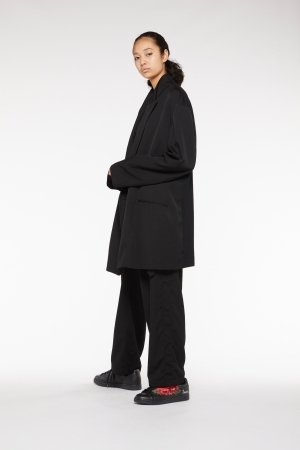 Y'sとadidasによるフットウエアに牡丹の花をモチーフにした「ワイズ フローラル・コレクション」が登場