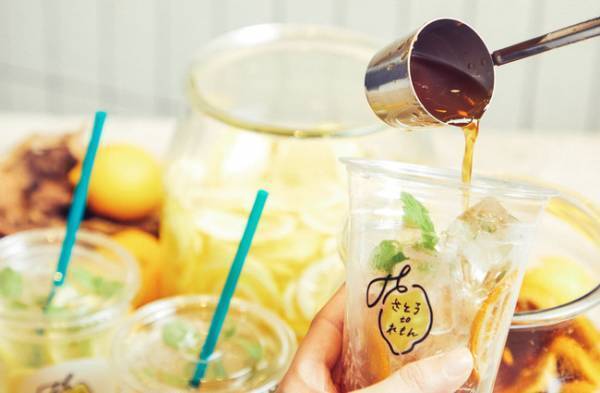 国産素材を使った自然派レモネード専門店「さとうtoれもん」がなんばCITYにオープン