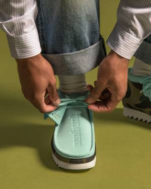 A BATHING APE® と CLARKS ORIGINALSがコラボ! 全4アイテムからなるコレクションが登場