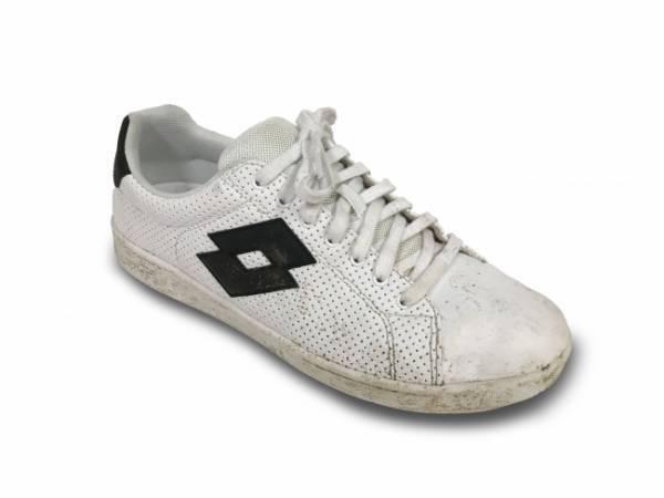 スニーカー汚れの悩み解決! 水を使わず泡の力で隅々までキレイにするプロ使用のスニーカー洗浄液が登場