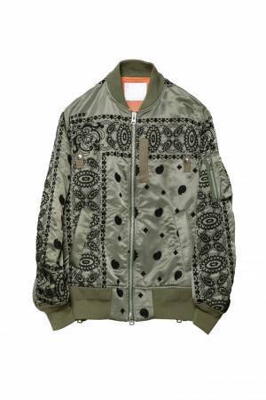 サカイ ジェム新作、ペイズリー柄刺繍のMA-1ジャケットをDSMG限定で発売