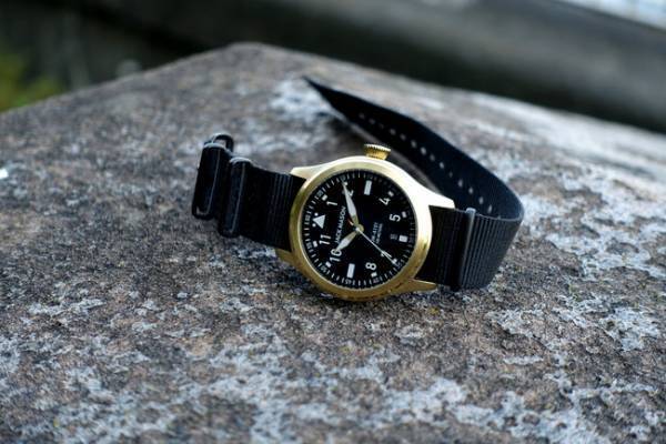 クールな印象のブラックとゴールドの組み合わせ! ジャックメイソンから日本限定モデル「Midnight collection」が登場