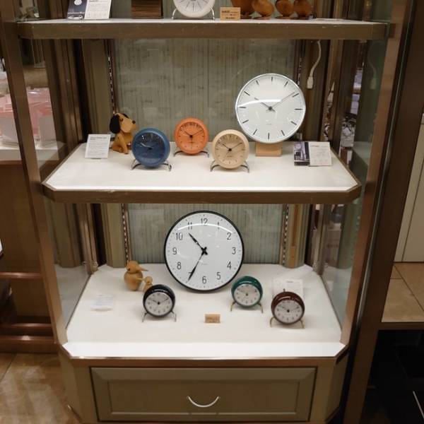 ARNE JACOBSENなどの北欧の時計やオブジェがカジュアルギフトサイト「ムードマークバイイセタン」にて今秋より取り扱いスタート