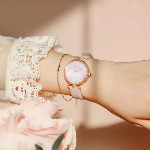 英国発ヴィクトリア・ハイド ロンドンから新作腕時計「パール」シリーズの限定ギフトセットが登場