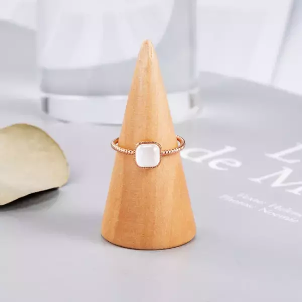 英国発ヴィクトリア・ハイド ロンドンから新作腕時計「パール」シリーズの限定ギフトセットが登場