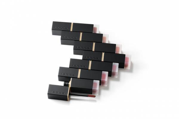 その人の内面を際立たせる艶を。SUQQUから「差し色」をそろえたリクイド リップが新登場